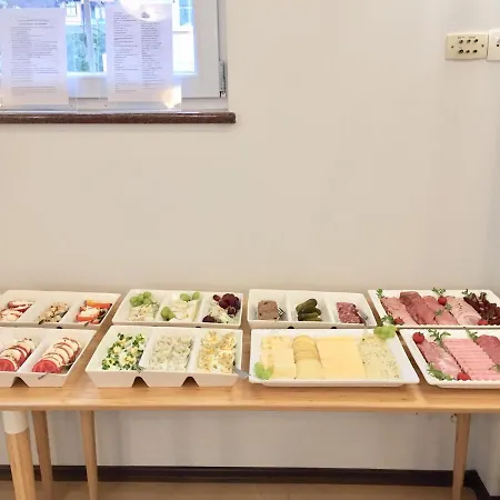 椴树旅馆 住宿加早餐酒店
