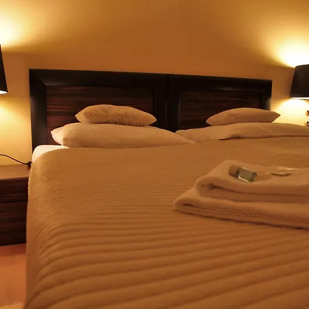 Tilia Oda ve Kahvaltı 3*