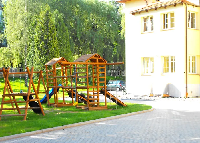 Tilia فندق مبيت وإفطار بولانيكا- زدروي